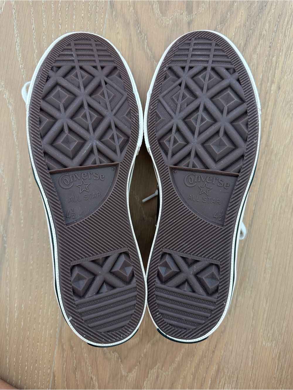 Converse Chuck 70 Ox Black White Sneakers Shoes Low Top Lace Up Womens Size 6.5 - Picture 3 of 9